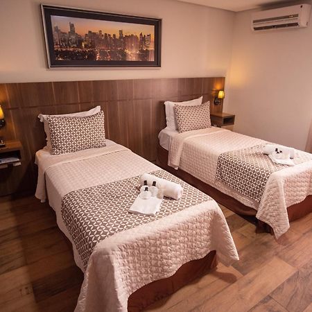 Padom Business Hotel Bragança Paulista エクステリア 写真