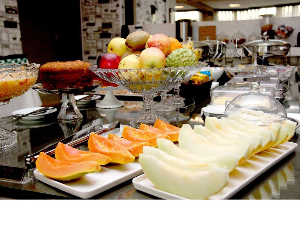 Padom Business Hotel Bragança Paulista エクステリア 写真