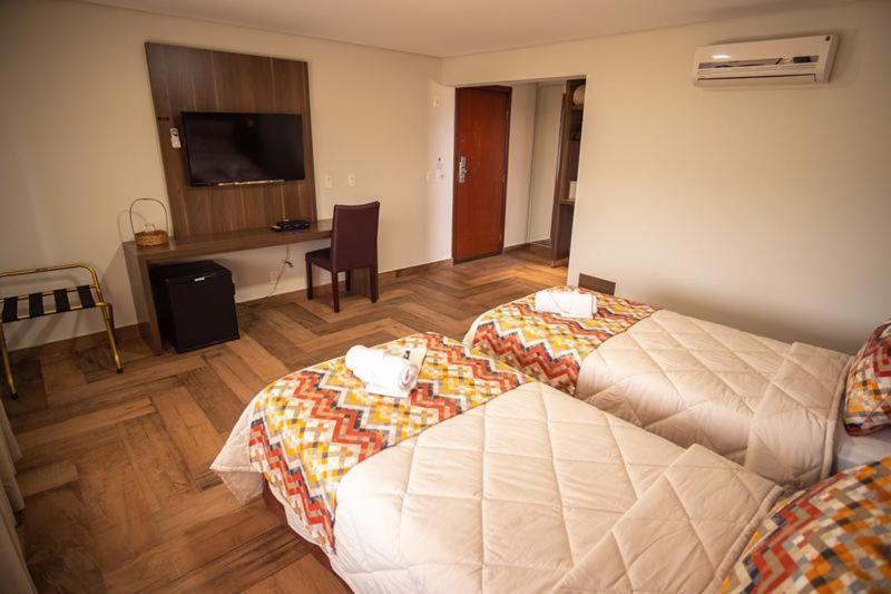 Padom Business Hotel Bragança Paulista エクステリア 写真