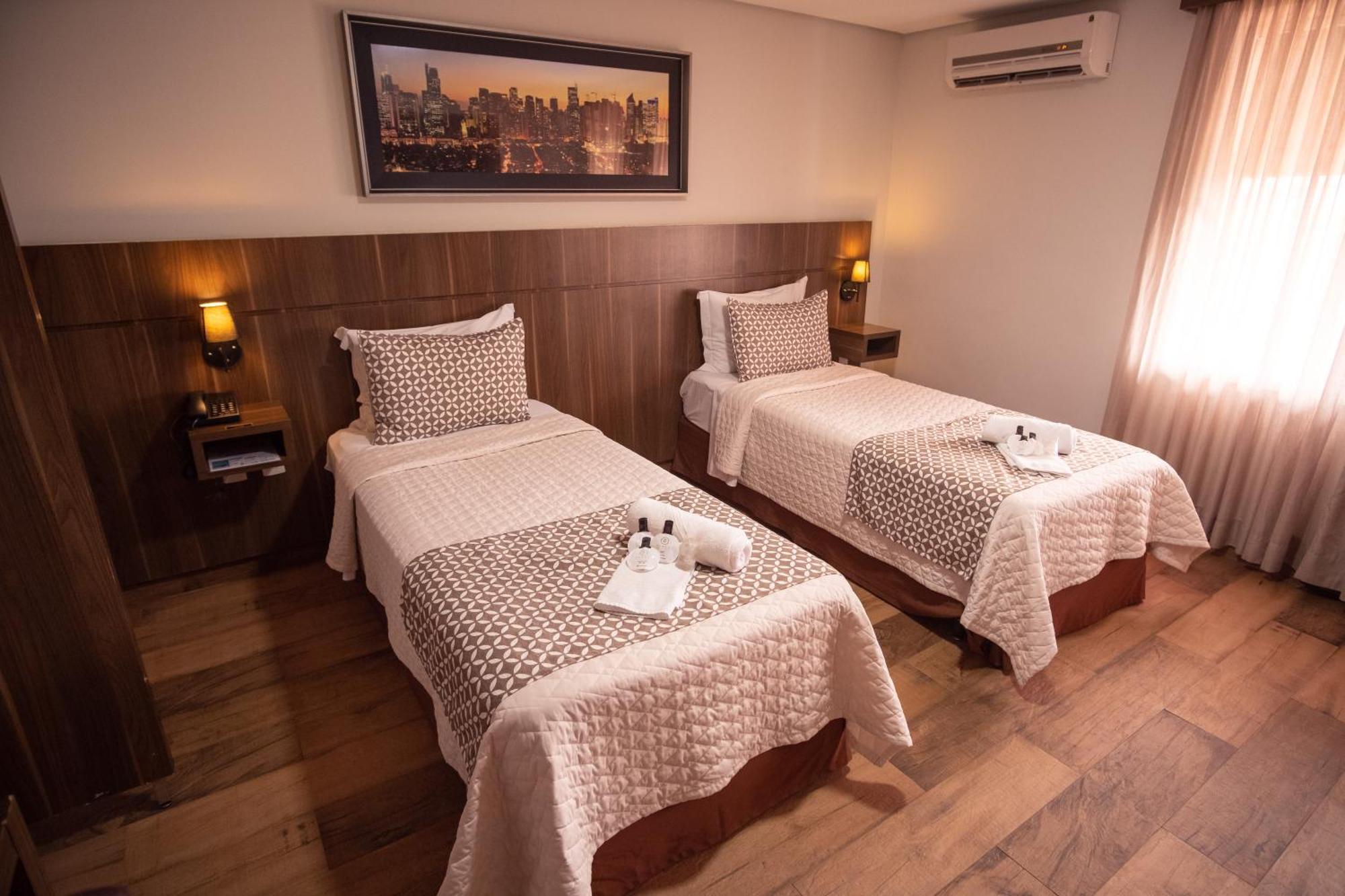 Padom Business Hotel Bragança Paulista エクステリア 写真