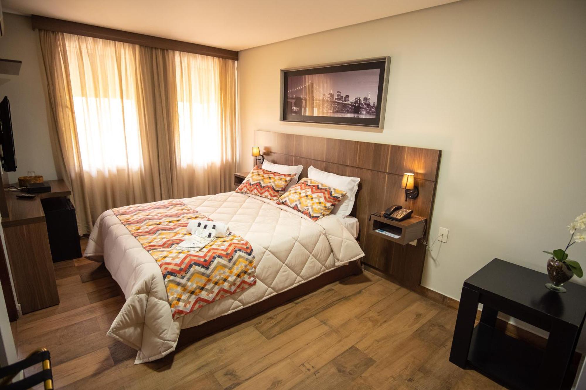 Padom Business Hotel Bragança Paulista エクステリア 写真