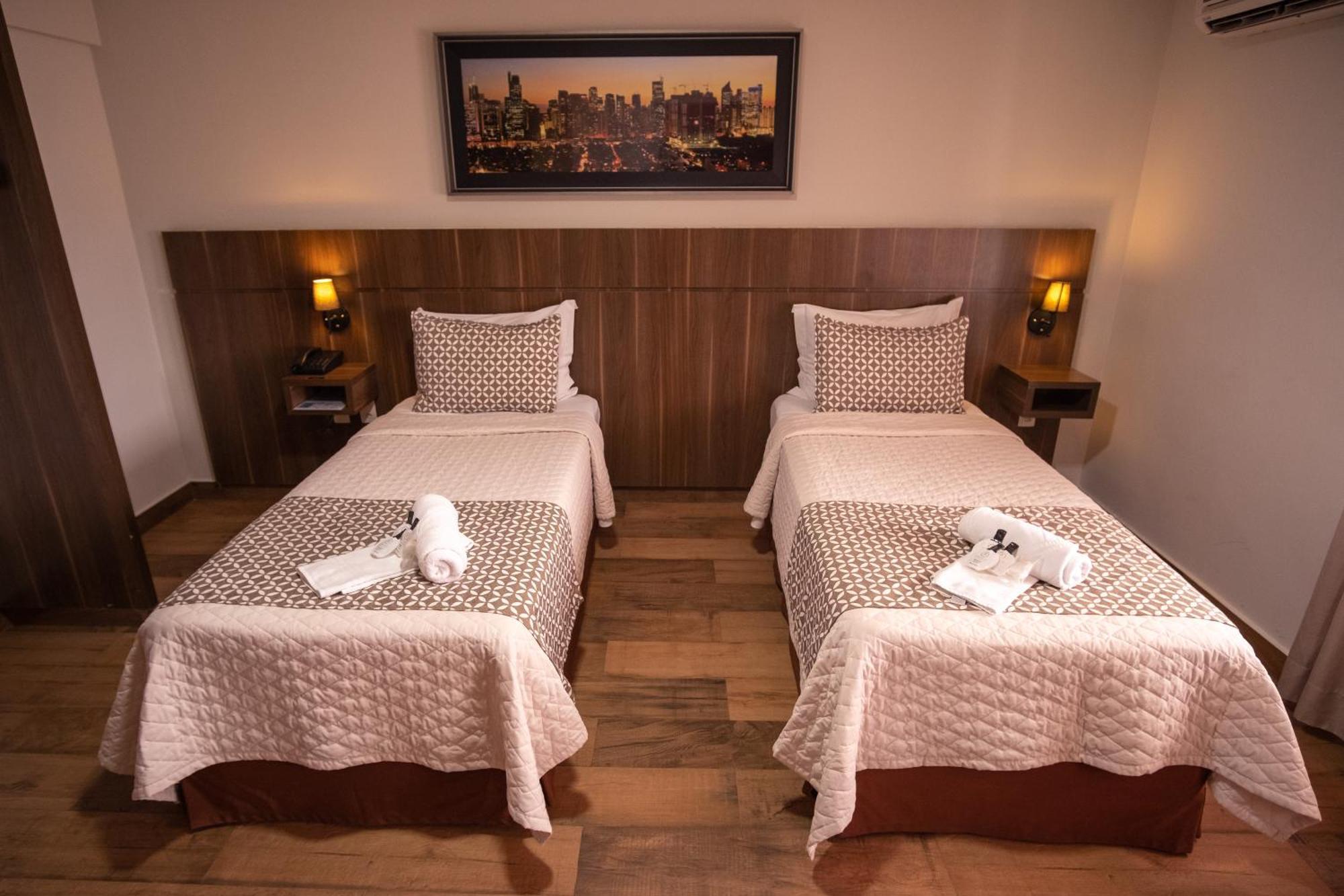 Padom Business Hotel Bragança Paulista エクステリア 写真