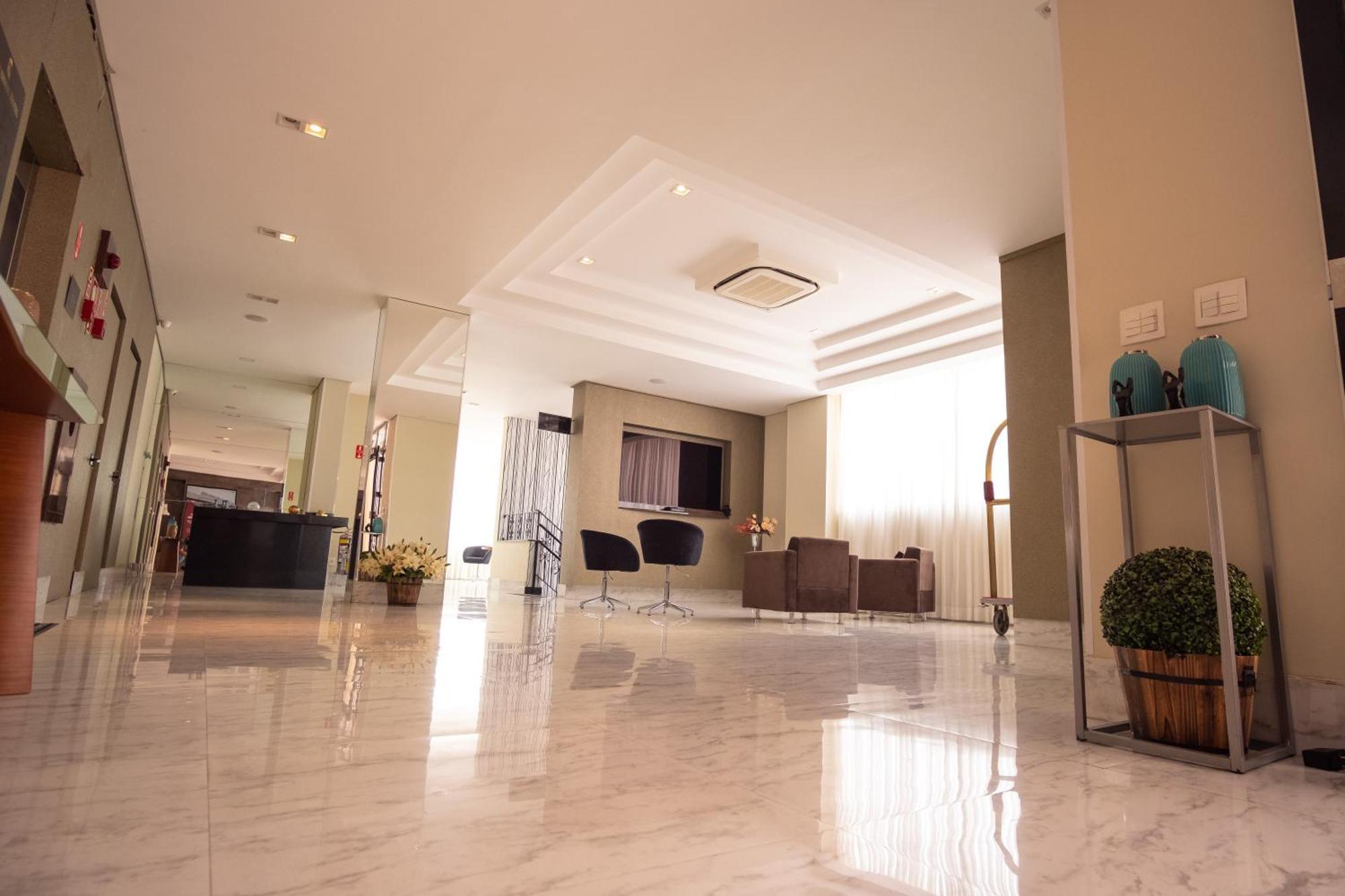 Padom Business Hotel Bragança Paulista エクステリア 写真
