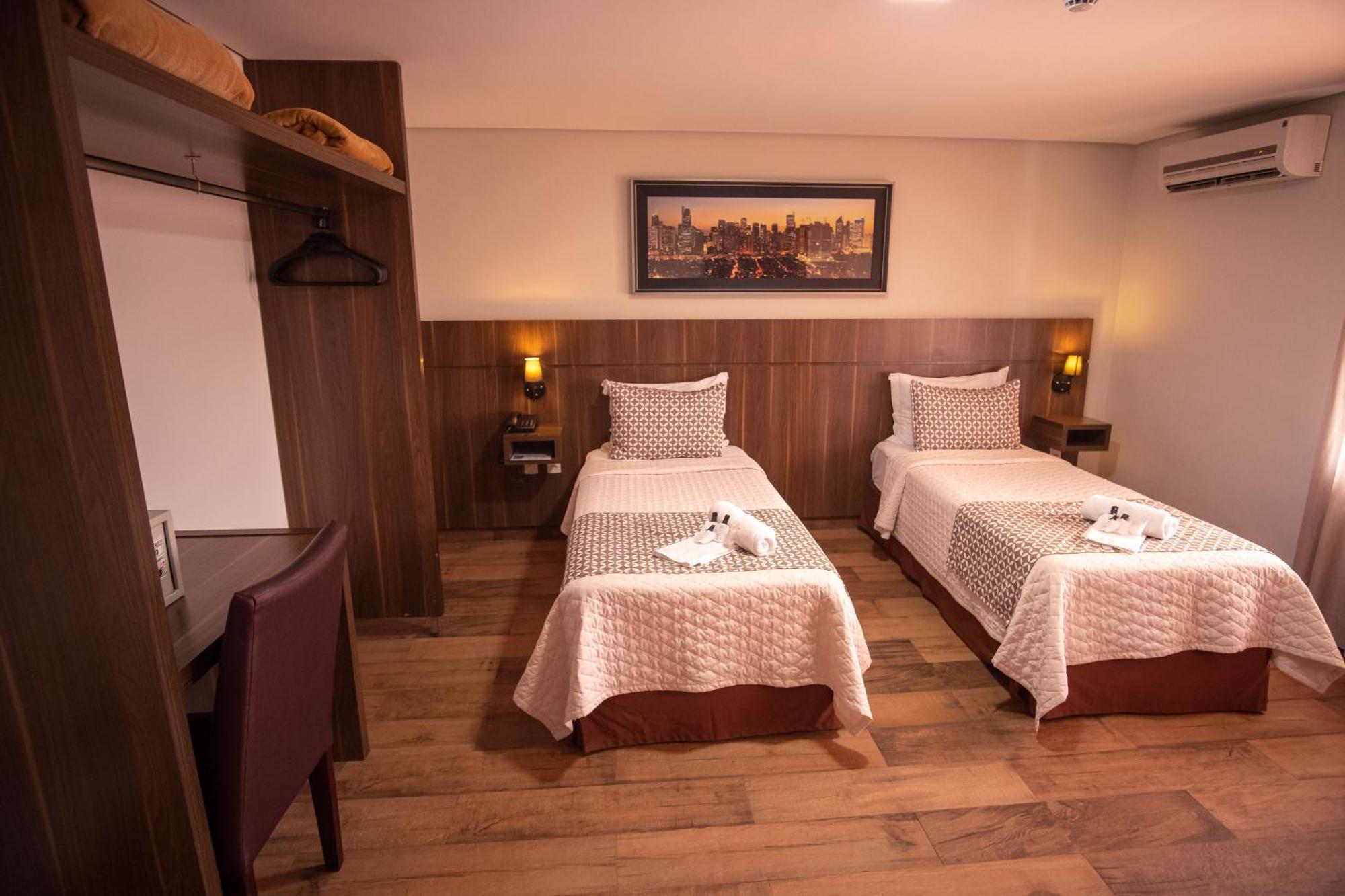Padom Business Hotel Bragança Paulista エクステリア 写真