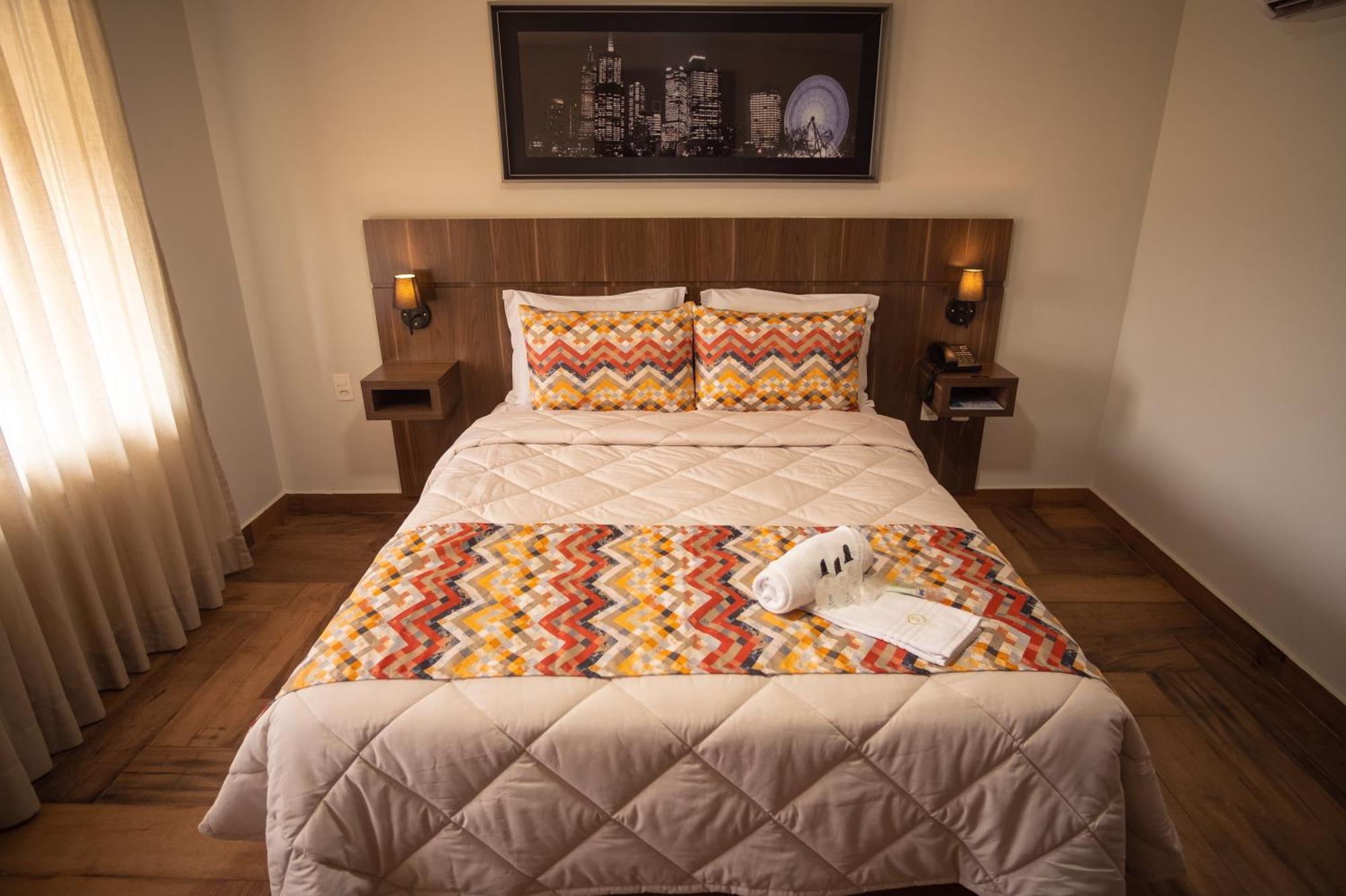 Padom Business Hotel Bragança Paulista エクステリア 写真