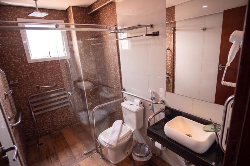 Padom Business Hotel Bragança Paulista エクステリア 写真