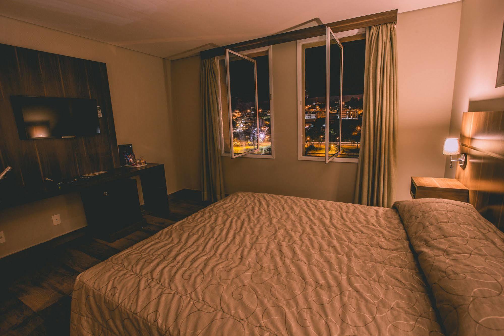 Padom Business Hotel Bragança Paulista エクステリア 写真